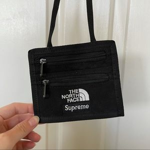 Supreme x The North Face Travel Wallet